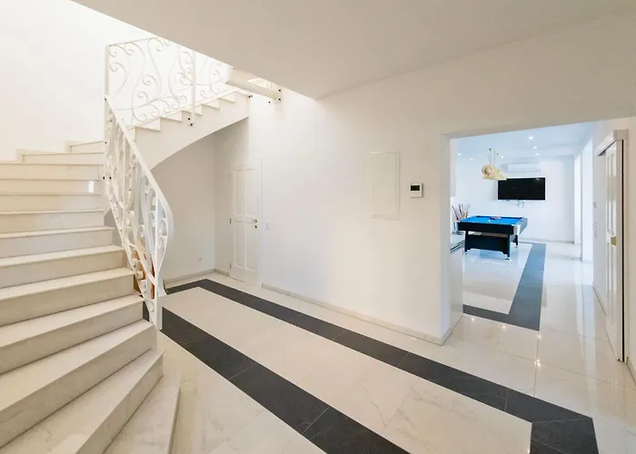 Villa Blue Rock